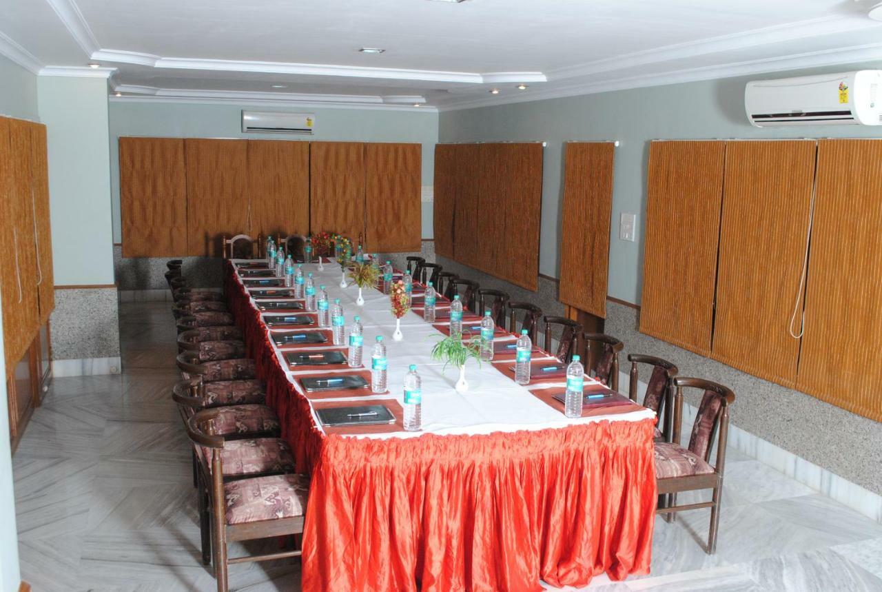 Geetco Hotel Jalor Exterior photo